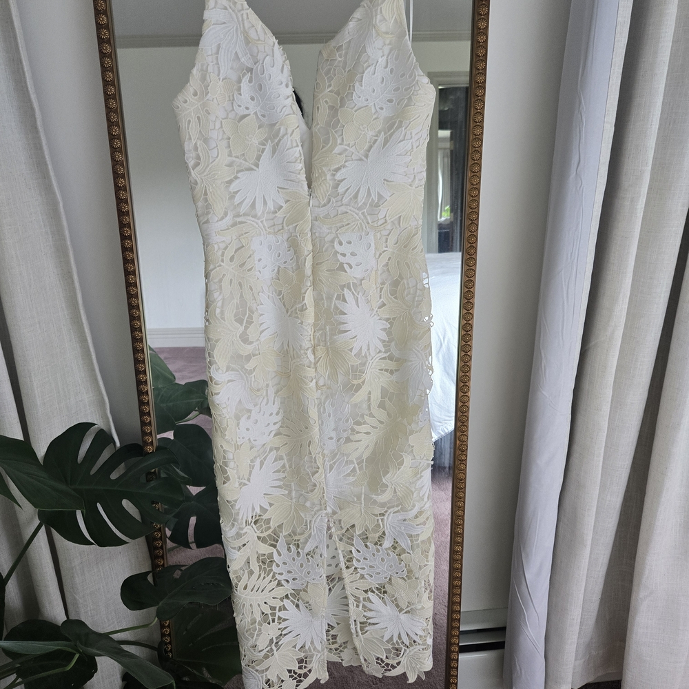 Dress the Population Lace Midi Dress in Cream and White